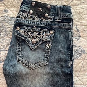 Brand Name boot cut Jeans low rise